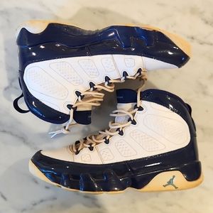 Air Jordan 9 Retro 'UNC'